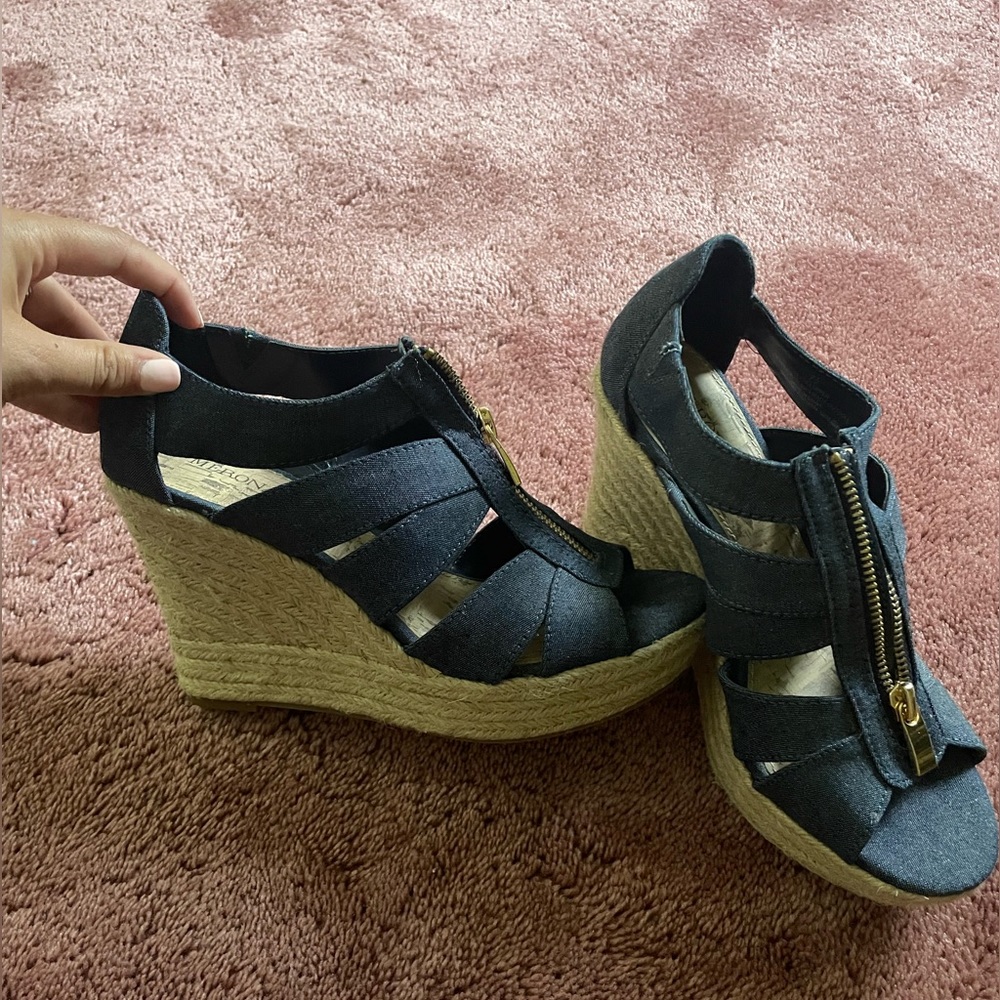 Women’s summer wedge
